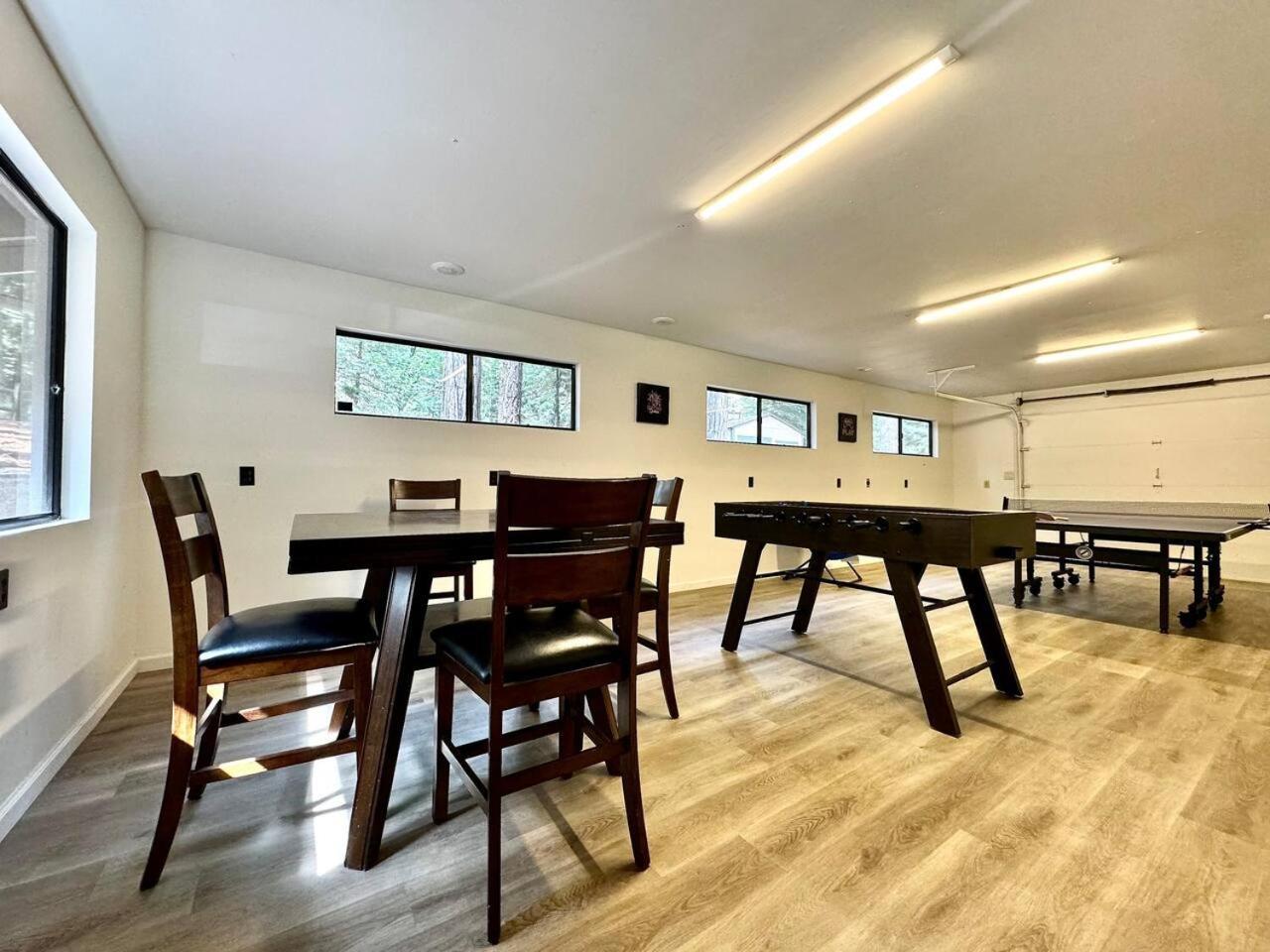 Cabin In The Trees-Game Room Pollock Pines Ngoại thất bức ảnh